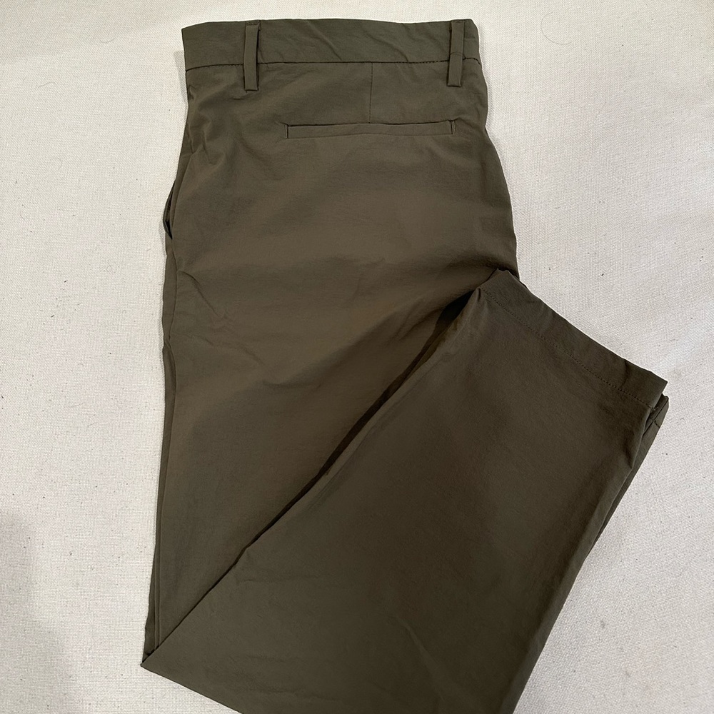 Saks Brand - Army Green Pants - never worn - size 40